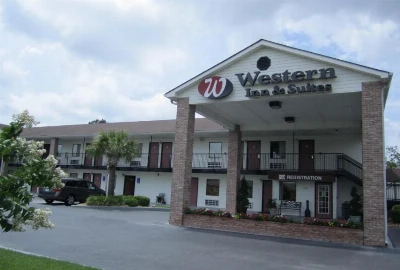 Discover Douglas: Unwind at Western Inn and Suites